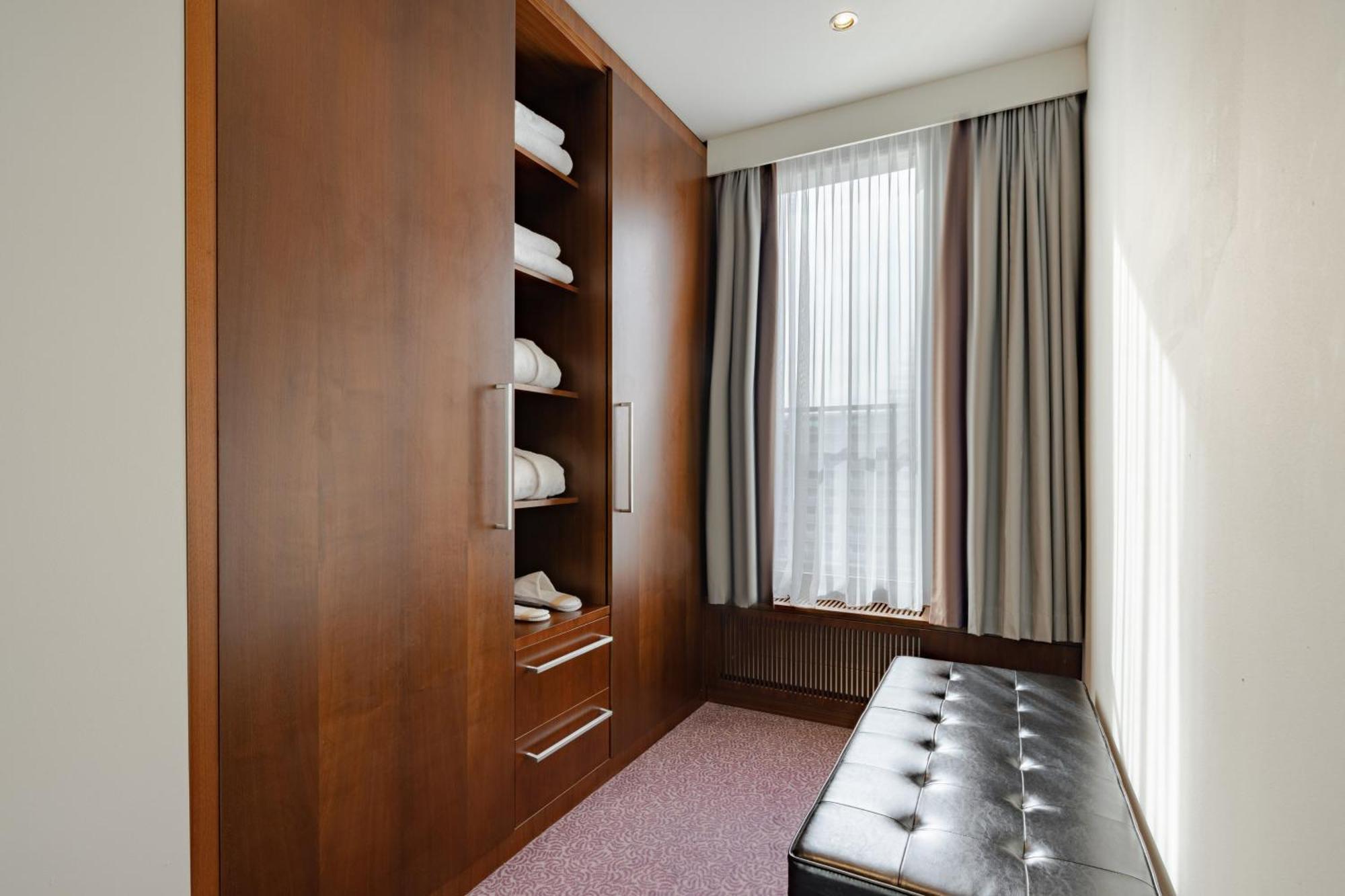 Crowne Plaza Amsterdam - South By Ihg Hotel Buitenkant foto